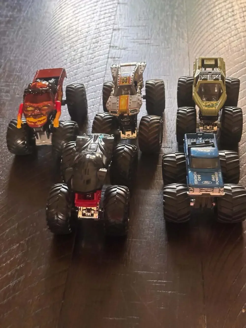 Spin Master Monster Jam Fire and Ice 5 Pack Die-Cast Trucks 1:64